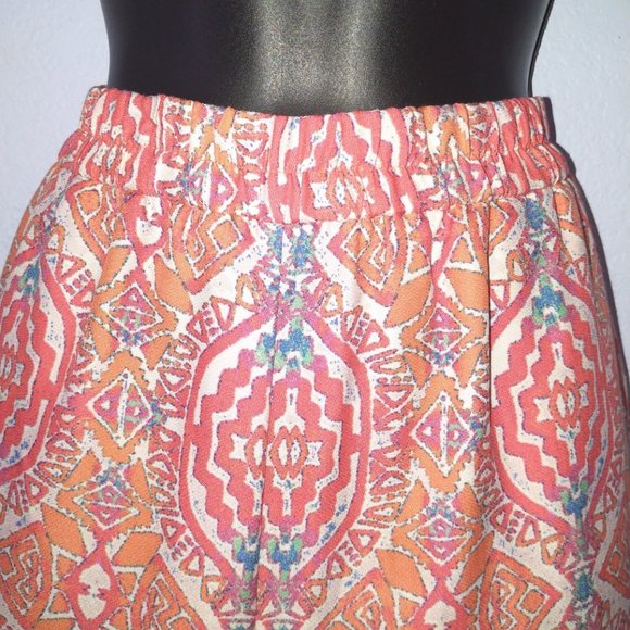 Wide Leg Pant w/ Elastic Waist (Medium) - Picture 2 of 4